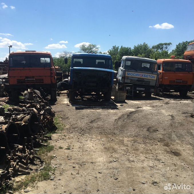 Камаз батайск. Разборка КАМАЗ. Разборка КАМАЗ В Ростовской области. Разбор КАМАЗОВ В Краснодарском крае. Самосвал с камерами.