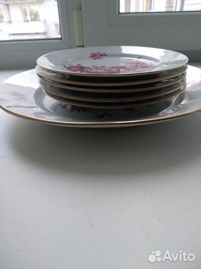 Блюдо и тарелки для десерта немецкие. Новые