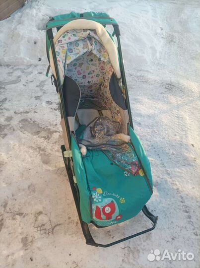 Детские зимние санки на колесах