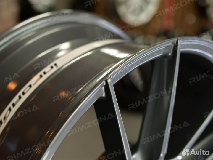 Литые диски R18 на Volkswagen. Арт1631