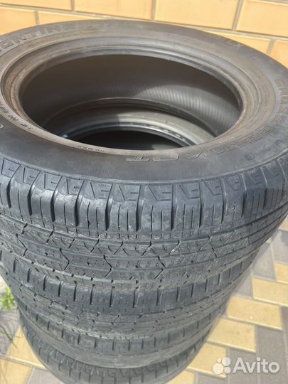 Continental ContiCrossContact LX 215/65 R16 98