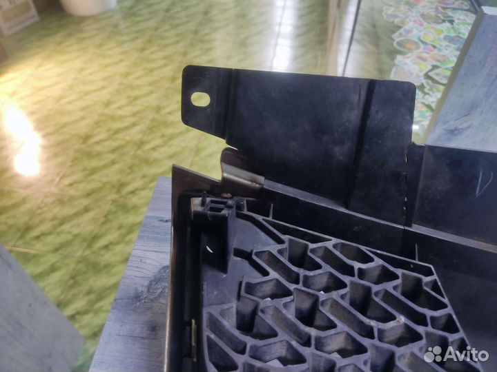 Радиаторная решетка Nissan X-trail t31