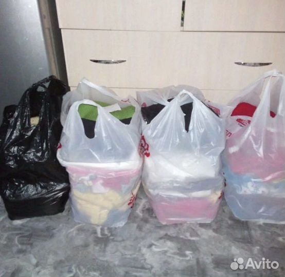 Женская одежда (даром)