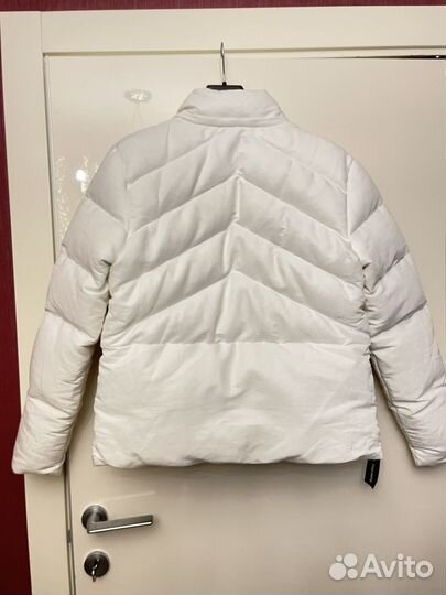 Lacoste новый женский пуховик M