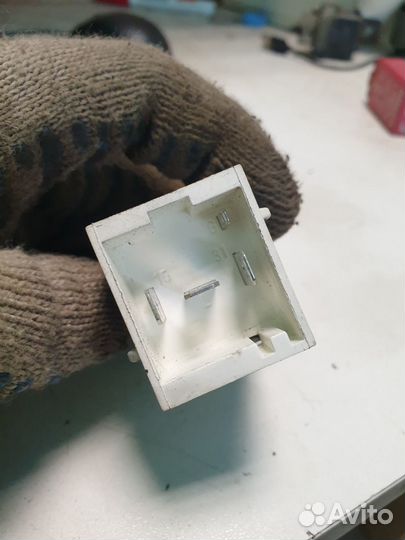 Реле 212 Volvo V70 Xc B5254T 1998