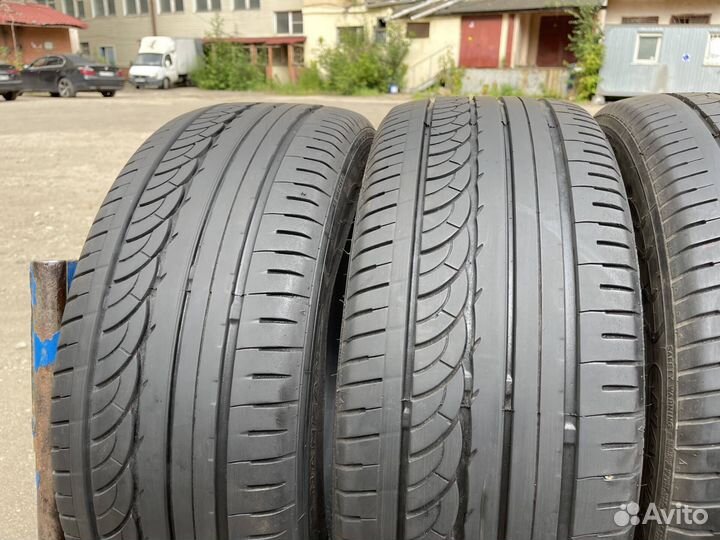 Nankang AS-1 235/45 R18 94V