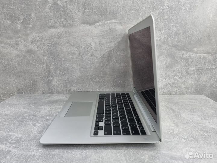 Ноутбук MacBook Air 13 (середина 2009 года)