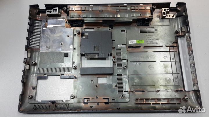 Нижняя часть корп. Samsung RV520. Отп. в регионы