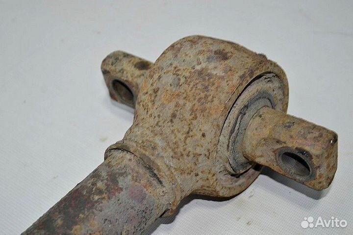 Реактивная тяга ведущего моста mercedes-benz 2544