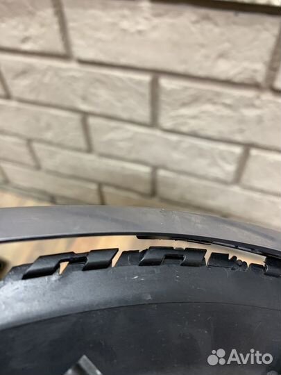 Audi Q7 (4L) Дефлектор воздушный LH