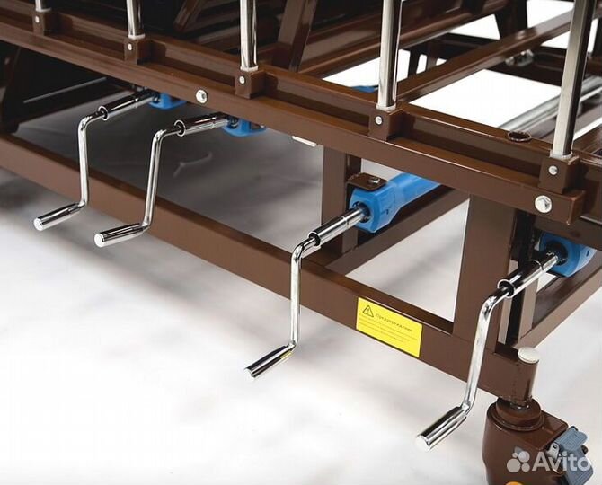 Кровать медицинская