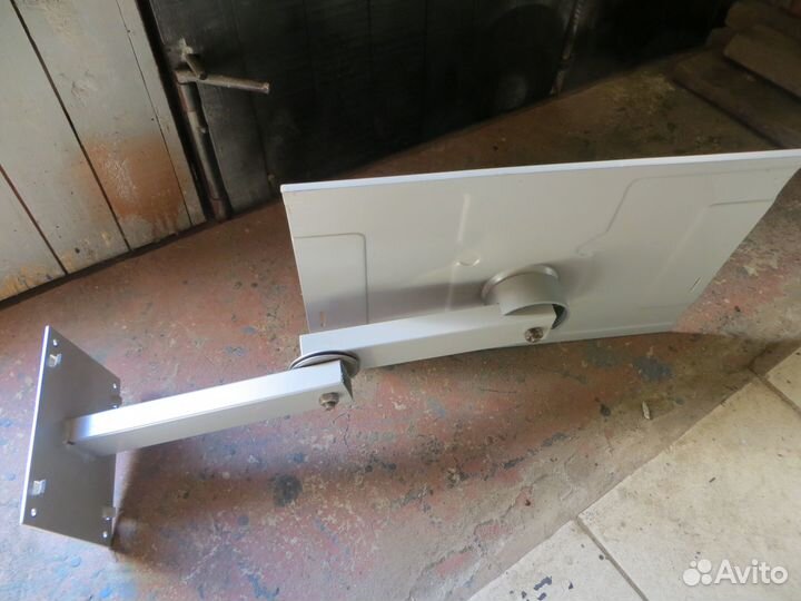 Подставка для телевизора или свч на стену