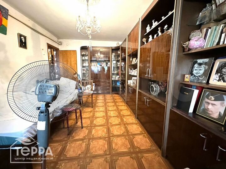 3-к. квартира, 67 м², 3/6 эт.