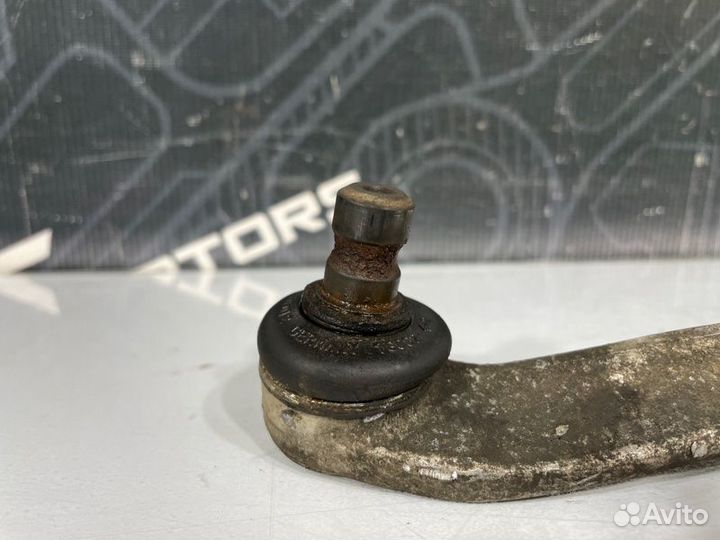 Рычаг подвески передний левый Volkswagen Passat B5