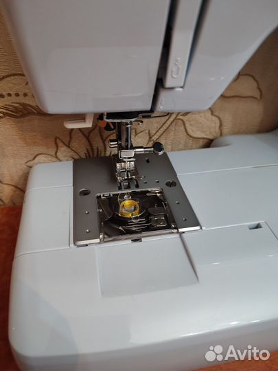 Продаю швейную машинку Jaguar 551 PA