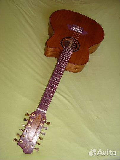 Мастеровая 12 - струнная гитара