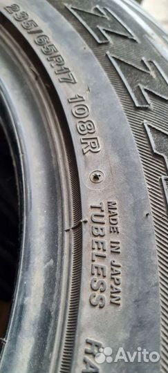 Bridgestone Blizzak DM-V1 235/65 R17 108R