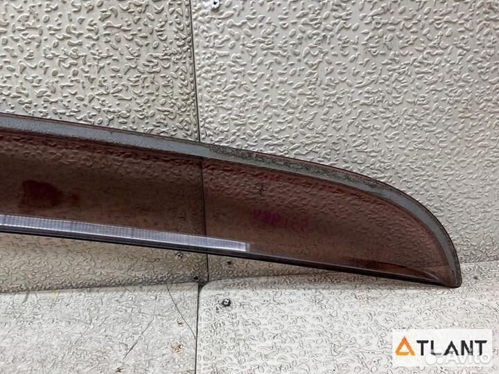 Ветровик передний правый nissan cube