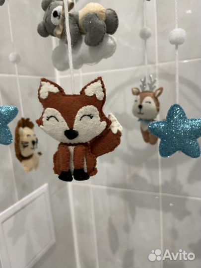 Мобиль в кроватку из фетра