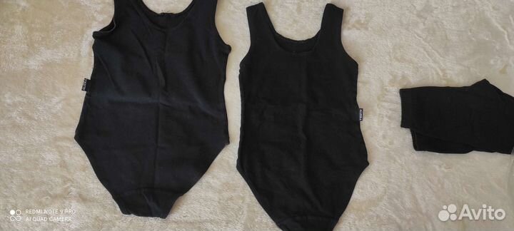 Спортивные купальники,гетры,шорты пакетом