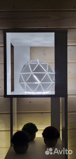 Светильник настольный