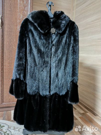 Норковая шуба б/у не много 48 50 размер