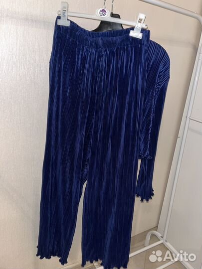 Костюм женский