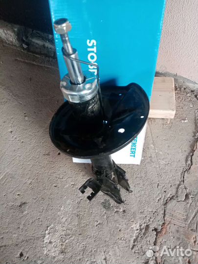 Задняя левая Стойки амортизатора На хундай