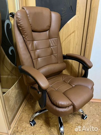 Компьютерное кресло Boss с функцией массажа