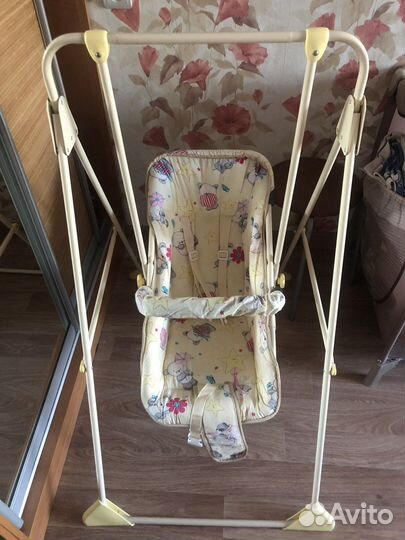 Детская качелька