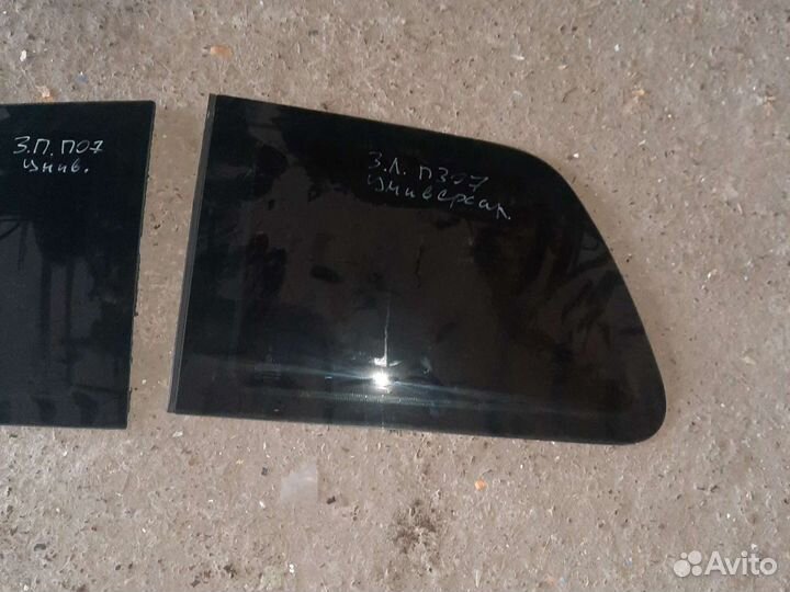 Глухое стекло Peugeot 307 sw универсал