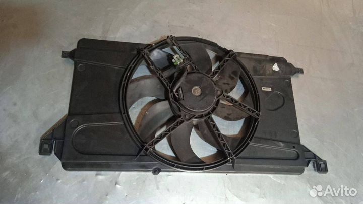 Вентилятор радиатора Ford C-Max 2005 3M518C607EC