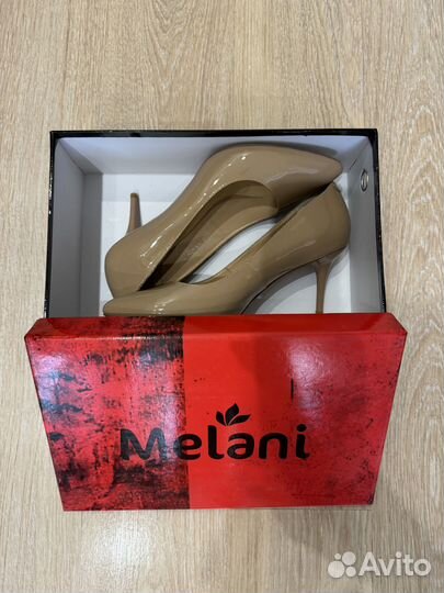 Туфли новые 38 размер