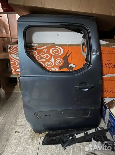 Дверь задняя раздвижная peugeot partner teepee