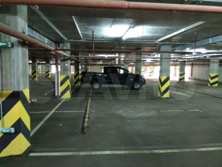 Машиноместо, 15 м²