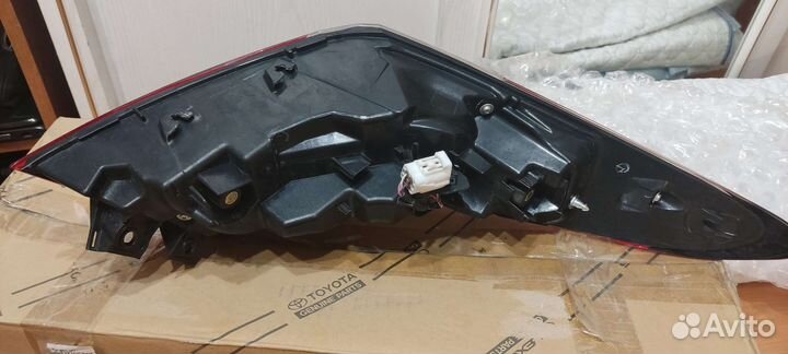 Фанарь задний правый Toyota Camry (XV70)