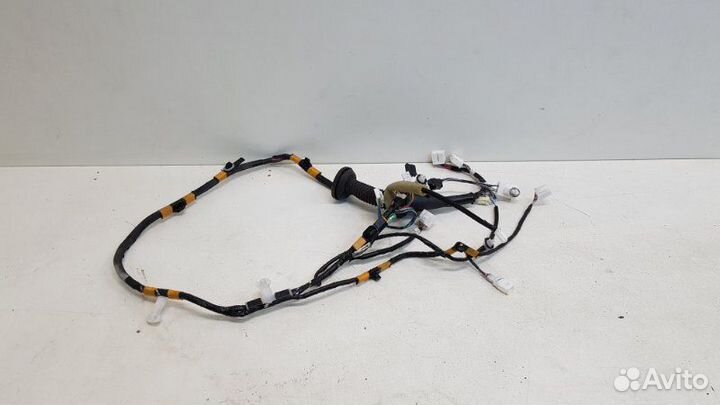 Проводка крышки багажника задняя Toyota Camry V50