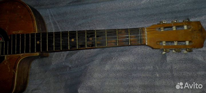Гитара акустическая (б-у, под настройку, нет струн