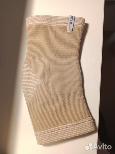 Бандаж на голеностопный сустав с вставками