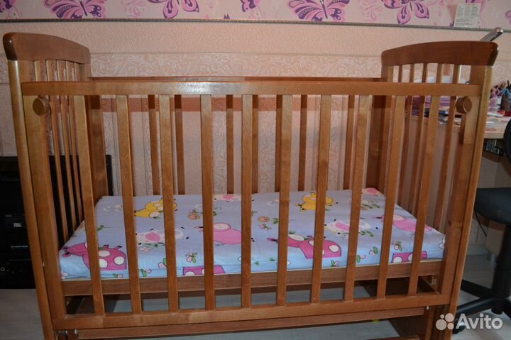 Кроватка +матрасик