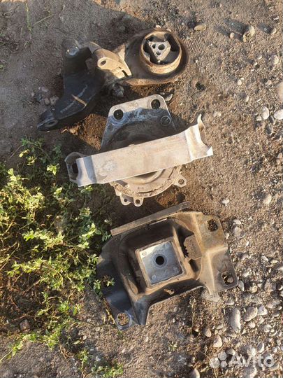 Подушки двигателя мазда 3 бк, 3 бк мпс