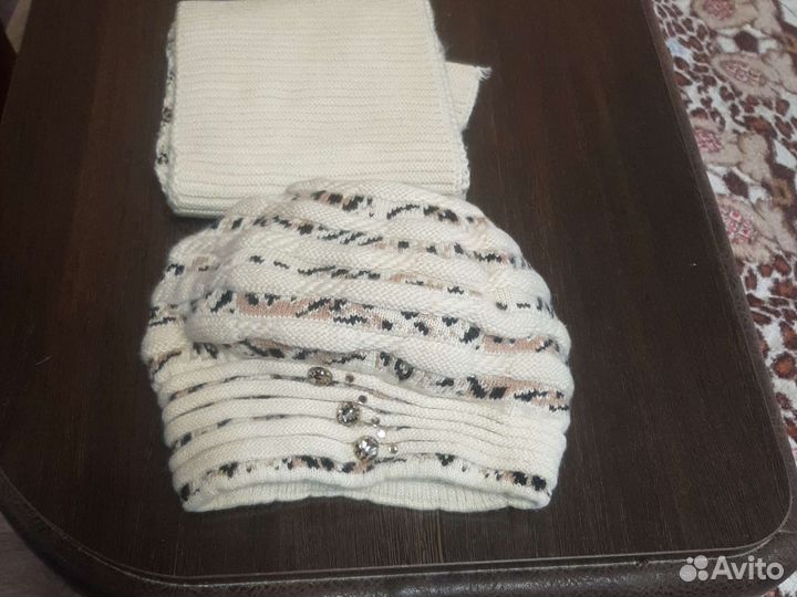 Комплект шапка и шарф женский шерсть