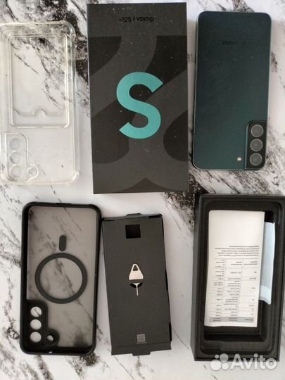 Samsung Galaxy S22+, 8/256 ГБ