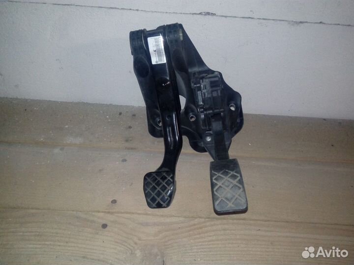 Педаль газа тормоза Фольксваген Поло