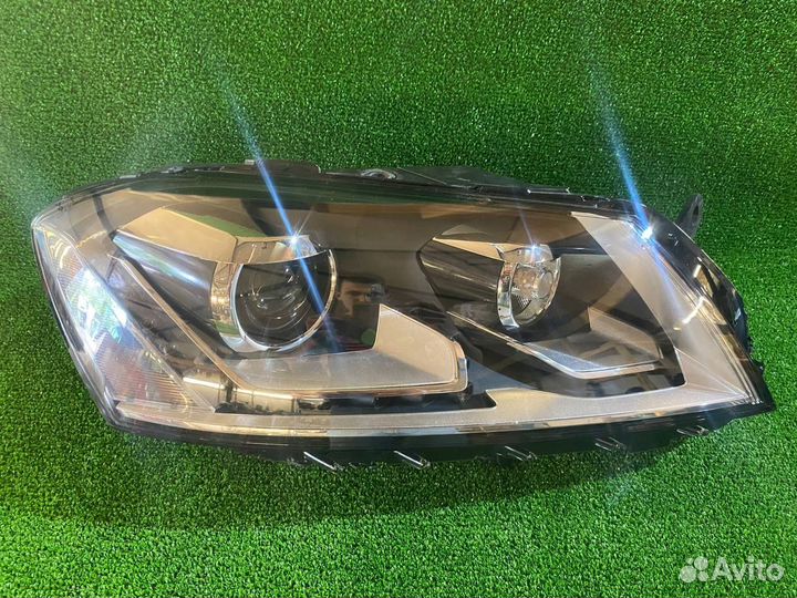 Фара правая Volkswagen Passat b7