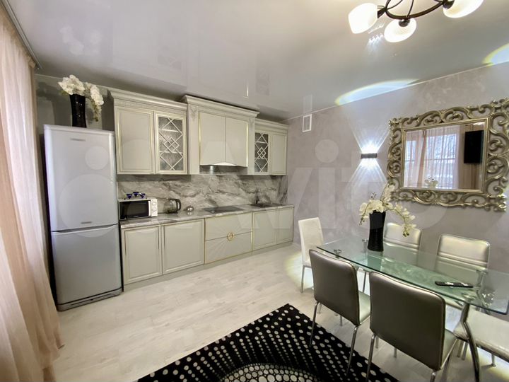 3-к. квартира, 113 м², 2/3 эт.