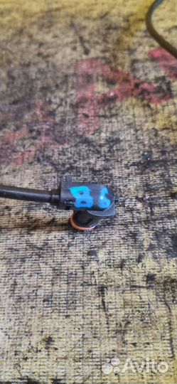 Датчик износа тормозных колодок передний