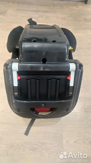 Детское автомобильное кресло Siger