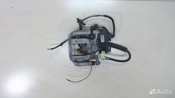 Суппорт Chevrolet Camaro 2018, 2021