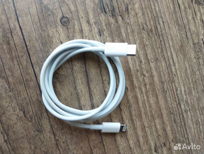 Кабель USB-C to Lightning